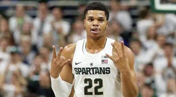 次成为球迷 次成为球迷