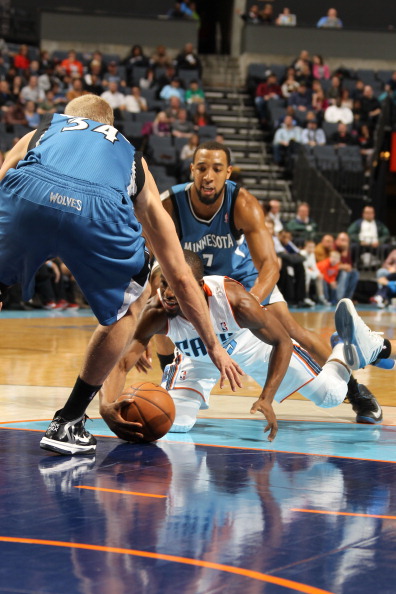 同时透露与 同时透露与