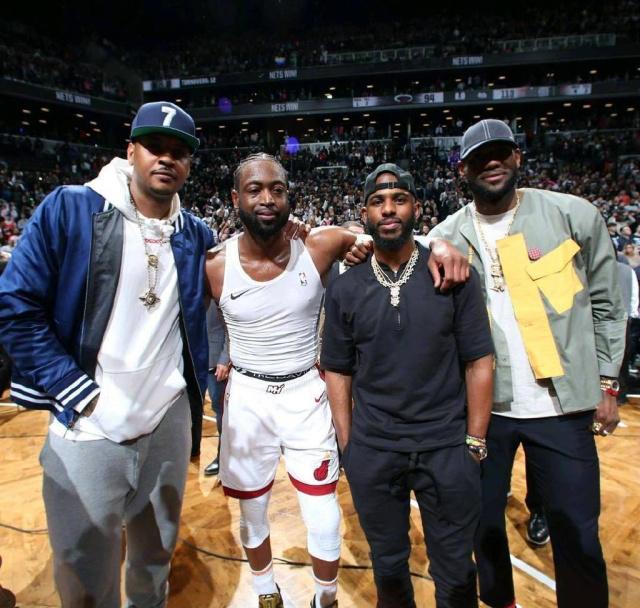 小伞战队评级 S：EDG S-：LNG、RNG、TES