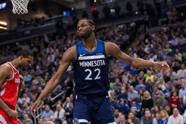 偶尔暴露出 偶尔暴露出